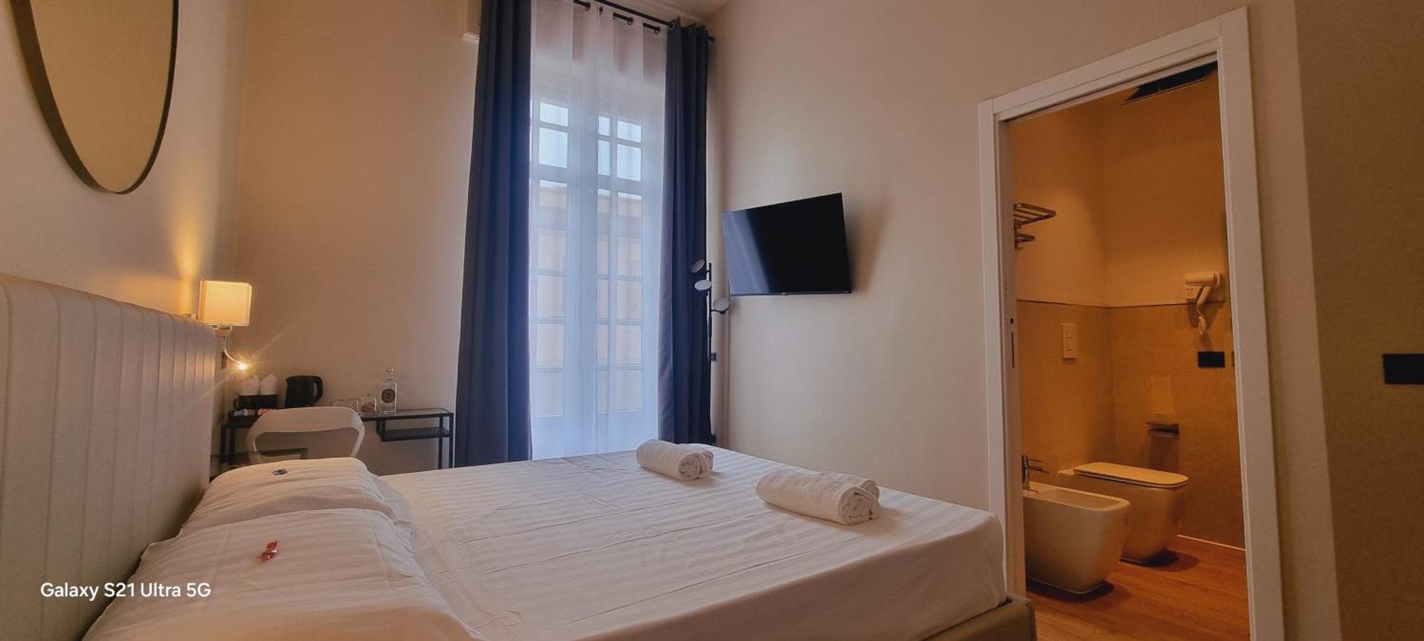 Eva Luxury Suite Cagliari Exteriör bild